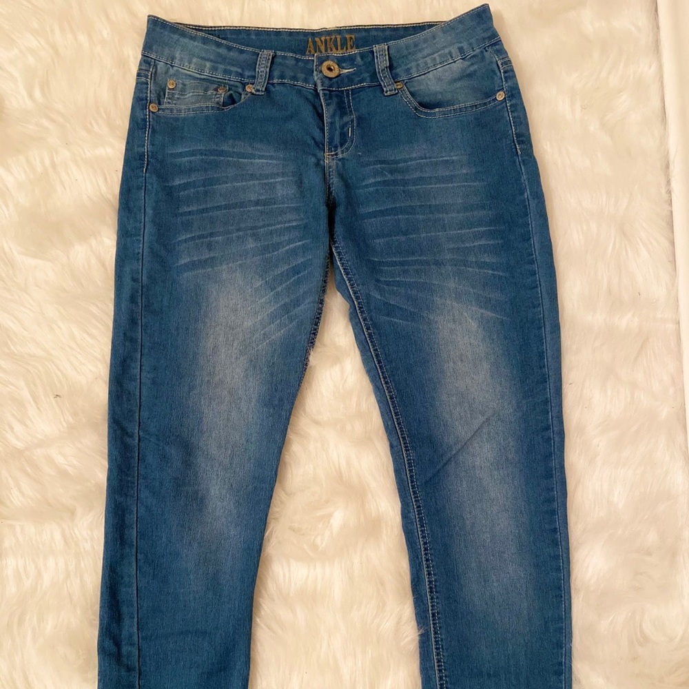 Low rise medium blue skinny jeans